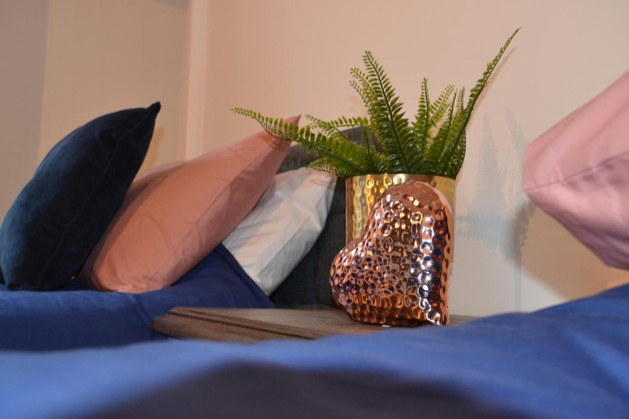 Mayflower 2 Bed Boutique Apartment - Stayseekers Salisbury Eksteriør billede